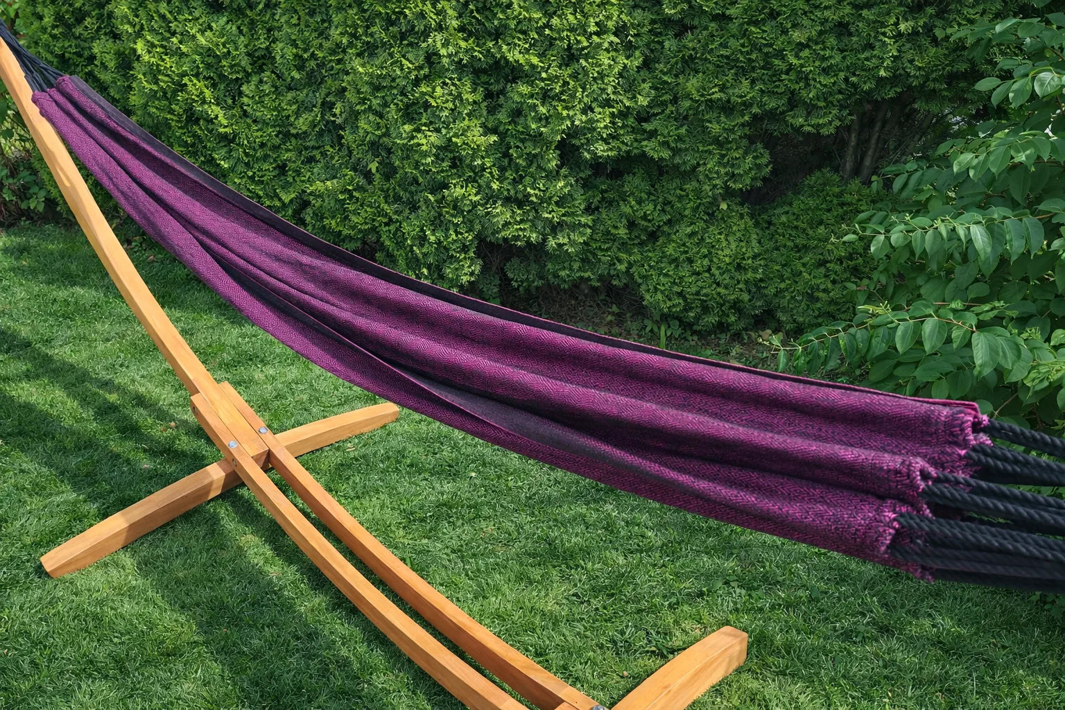 Premium Eucalyptus Wood Hammock Stand – Durable Outdoor Frame